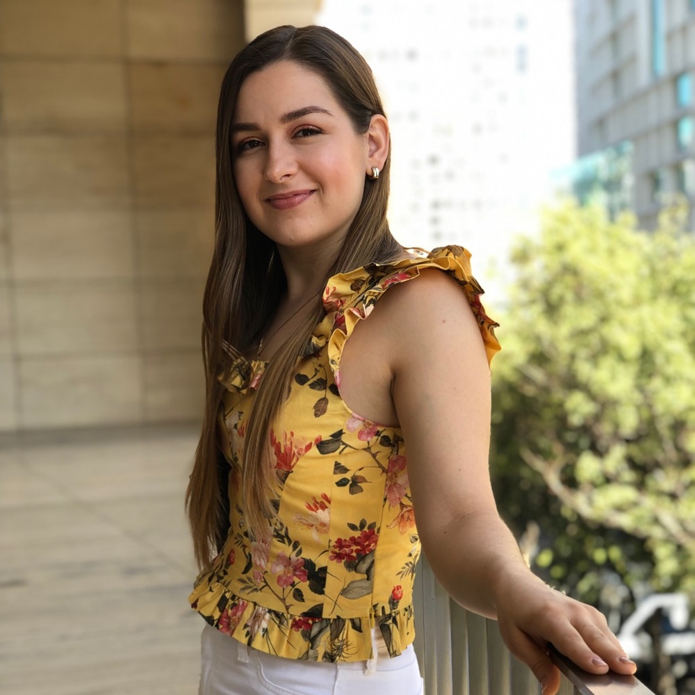 Meet your Posher, Perla